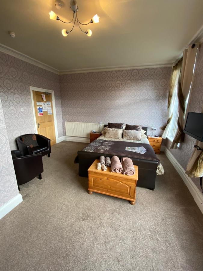 The Fairmile Bed and Breakfast Lytham St Annes Buitenkant foto