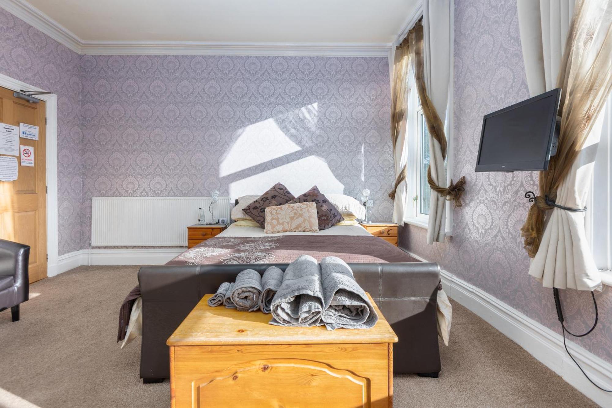 The Fairmile Bed and Breakfast Lytham St Annes Buitenkant foto