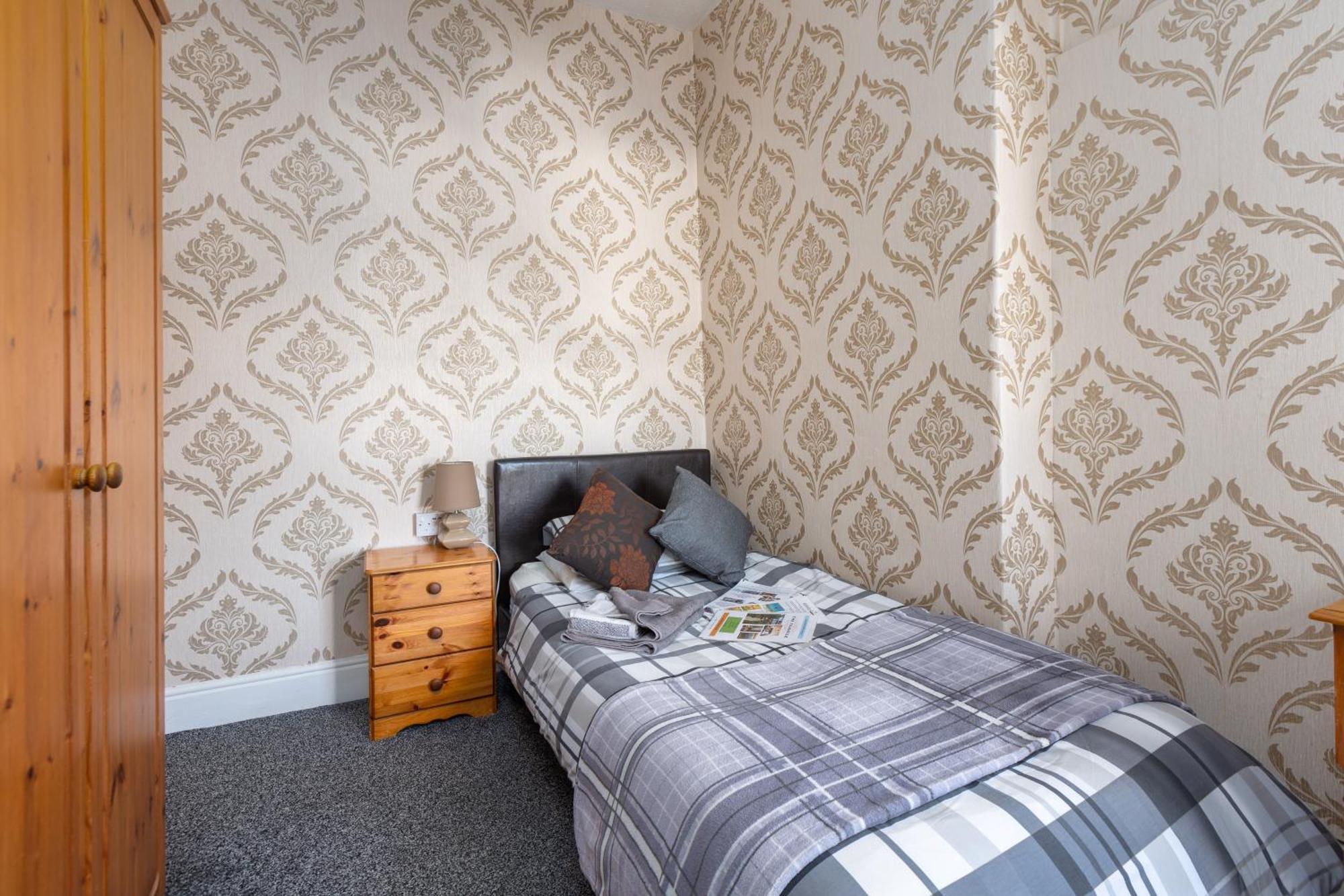The Fairmile Bed and Breakfast Lytham St Annes Buitenkant foto