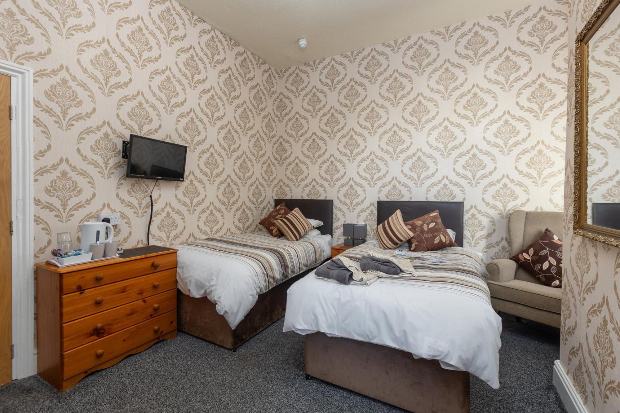 The Fairmile Bed and Breakfast Lytham St Annes Buitenkant foto