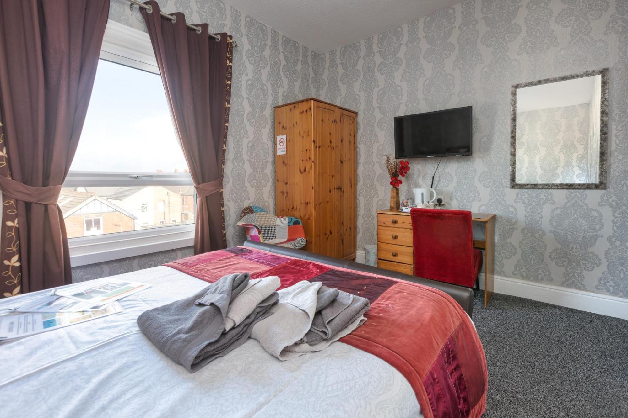 The Fairmile Bed and Breakfast Lytham St Annes Buitenkant foto