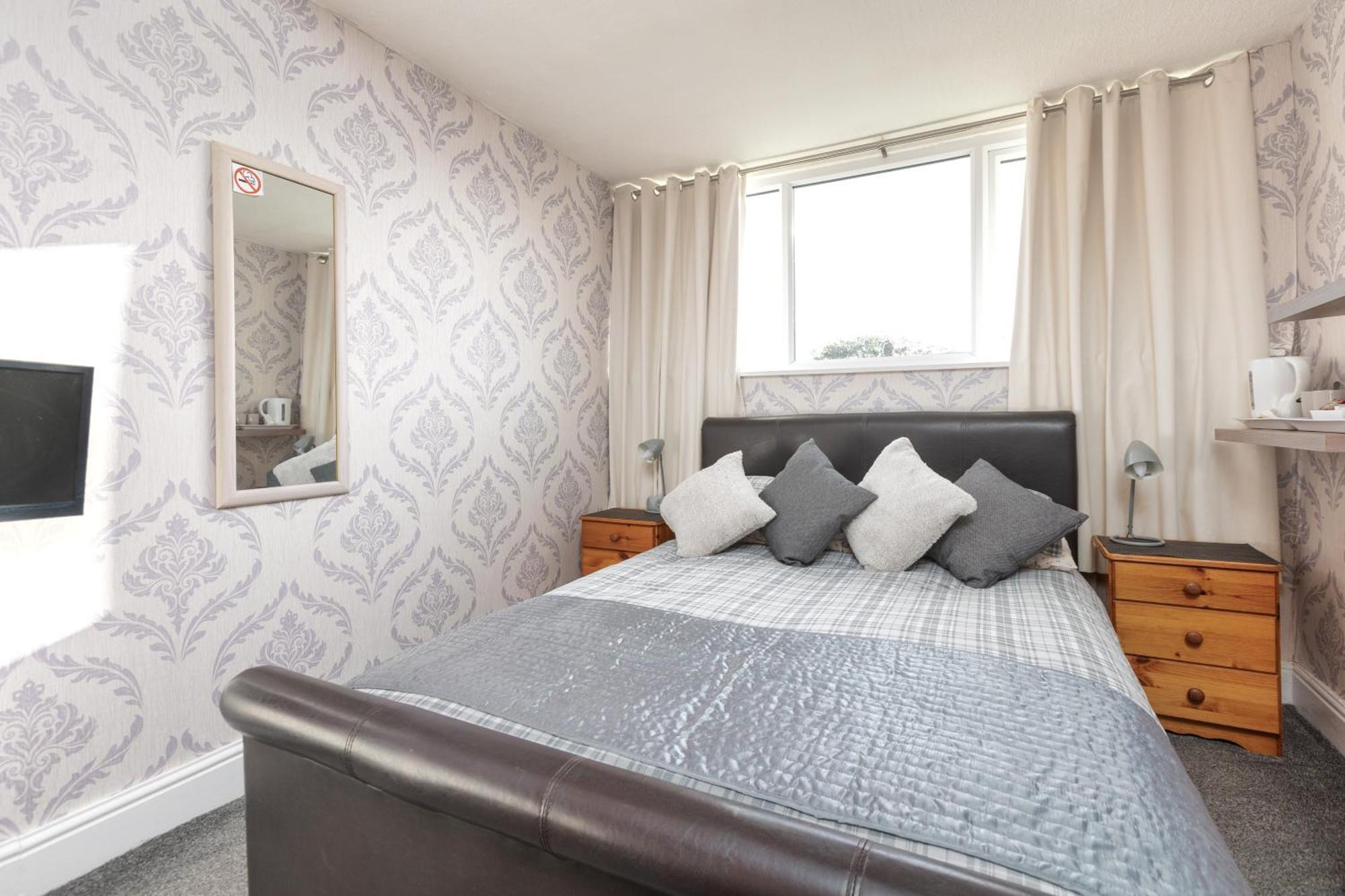 The Fairmile Bed and Breakfast Lytham St Annes Buitenkant foto
