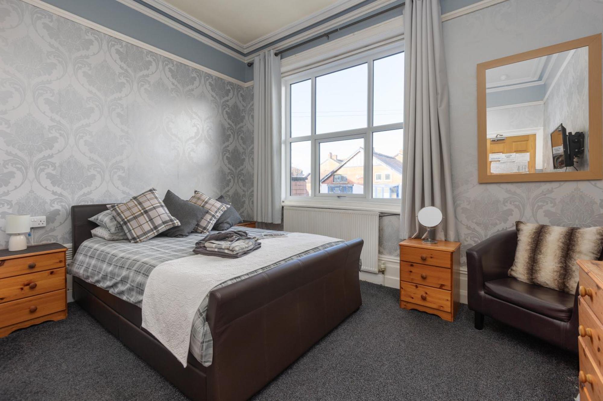 The Fairmile Bed and Breakfast Lytham St Annes Buitenkant foto