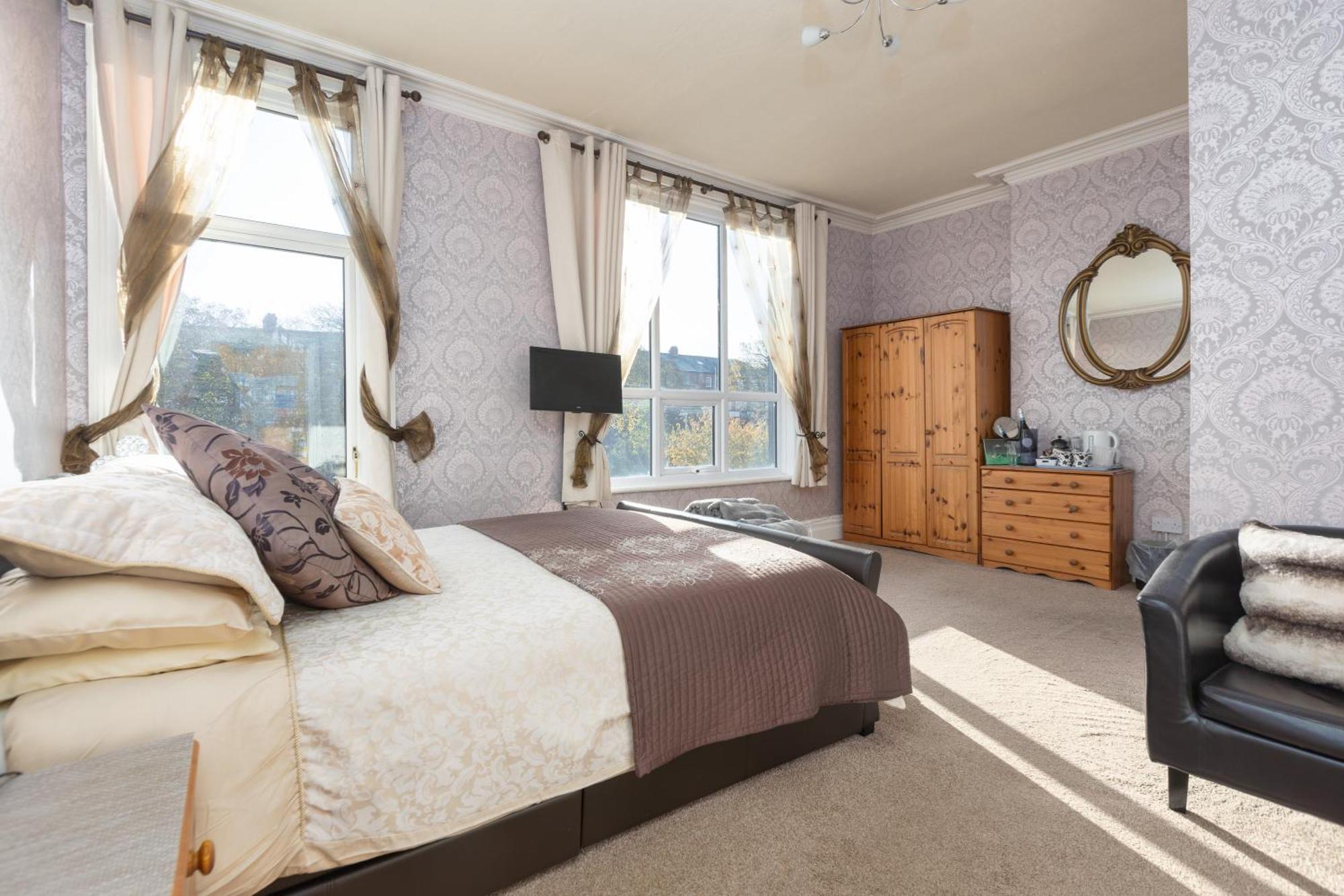 The Fairmile Bed and Breakfast Lytham St Annes Buitenkant foto