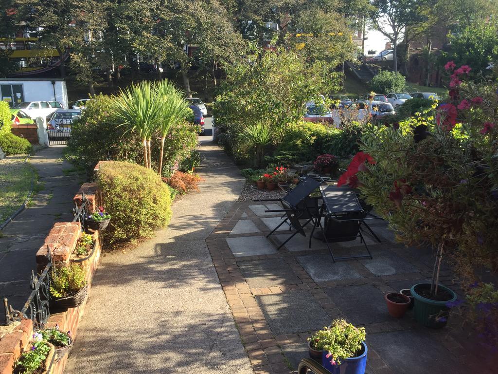 The Fairmile Bed and Breakfast Lytham St Annes Buitenkant foto