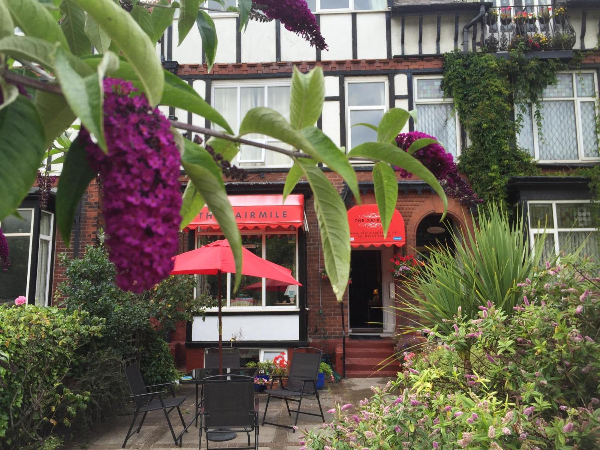 The Fairmile Bed and Breakfast Lytham St Annes Buitenkant foto